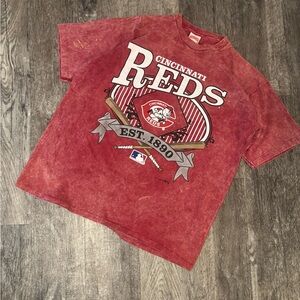 Vintage 90s Nutmeg Cincinnati Reds Acid Wash large graphic tee